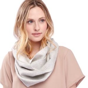 Cuyana infinity scarf